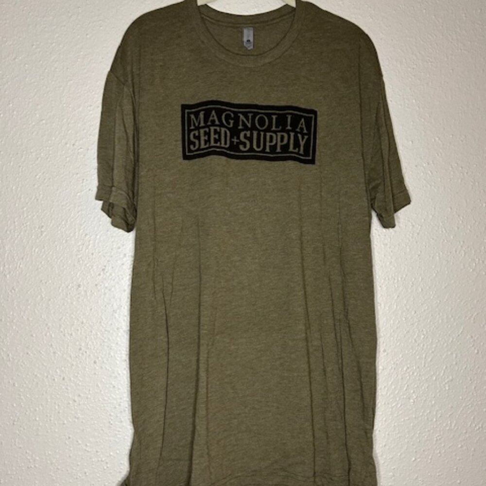 Fixer Upper Magnolia Seed + Supply T-shirt Size XXL